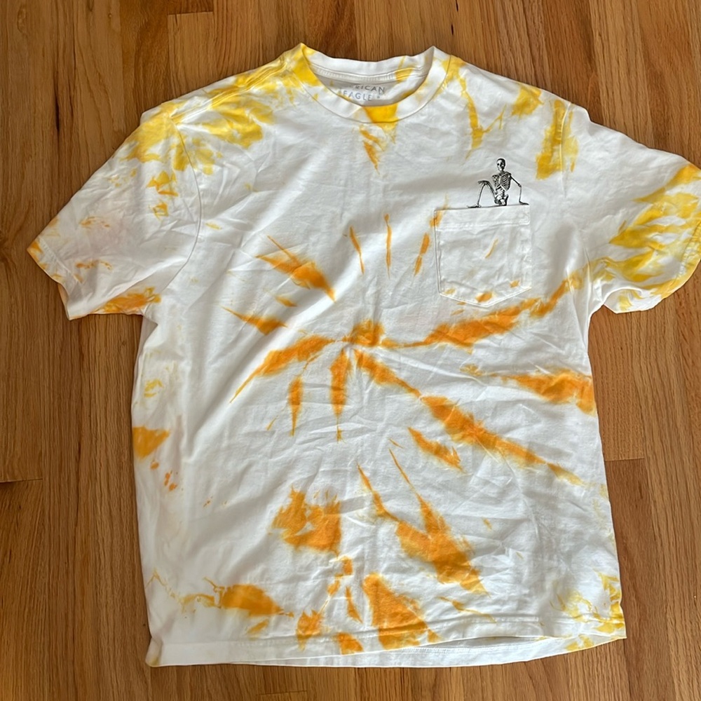 Skeleton Halloween pocket tee